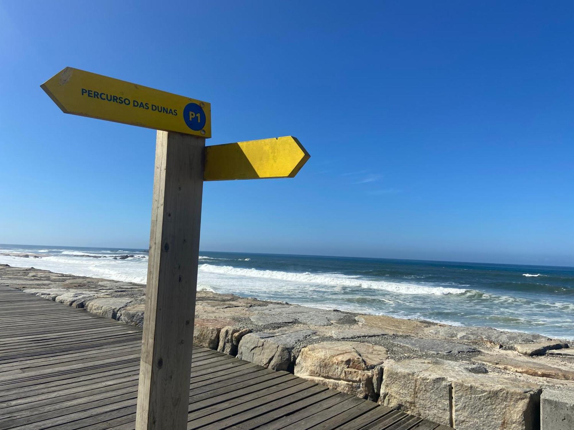 On The Way - Mindelo Beach/Guest House Bagian luar foto